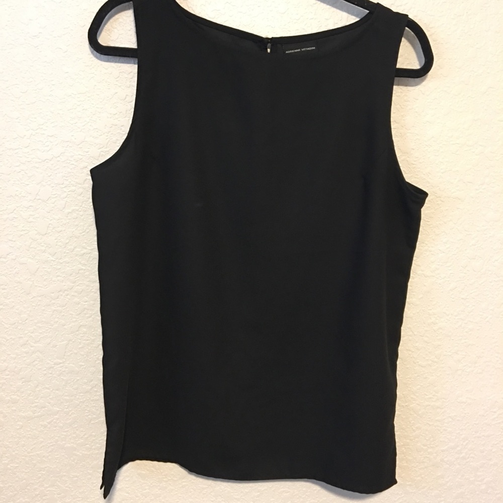Black sleeveless Adrienne Vittadini Top